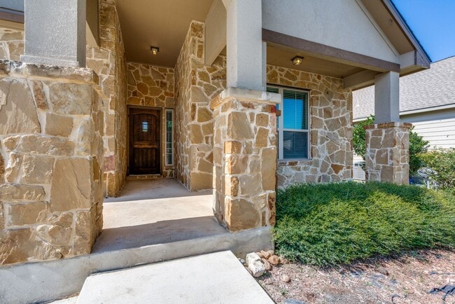 Building Photo - Nice 3-Bedroom 2-Bathroom Home in Highland...