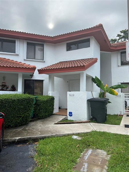 Primary Photo - 9610 SW 138th Ave
