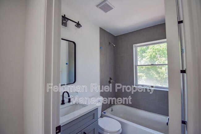 Building Photo - 5305 Dana Pl NW