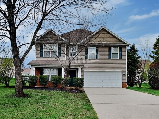 Building Photo - 1311 Chopin Ct S