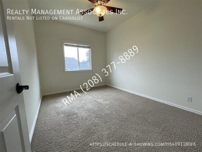 Building Photo - 4336 N Chatterton Ave