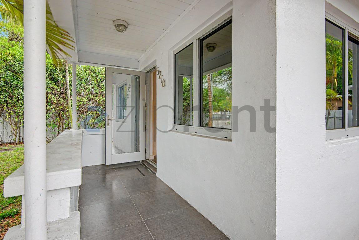 Building Photo - 5210 NW 5th Ave