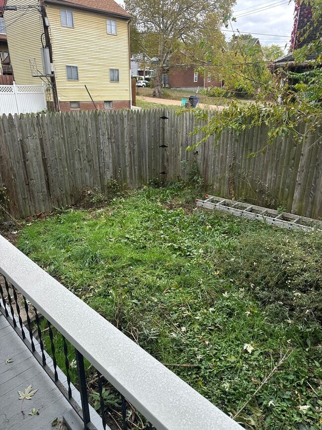 Building Photo - 7515 Melrose St