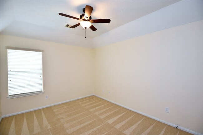 Building Photo - 30 Granite Path Pl