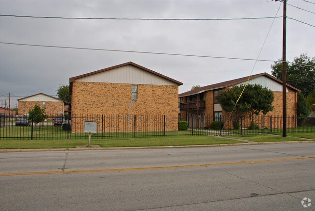 Building Photo - 1429 Pryor Pl