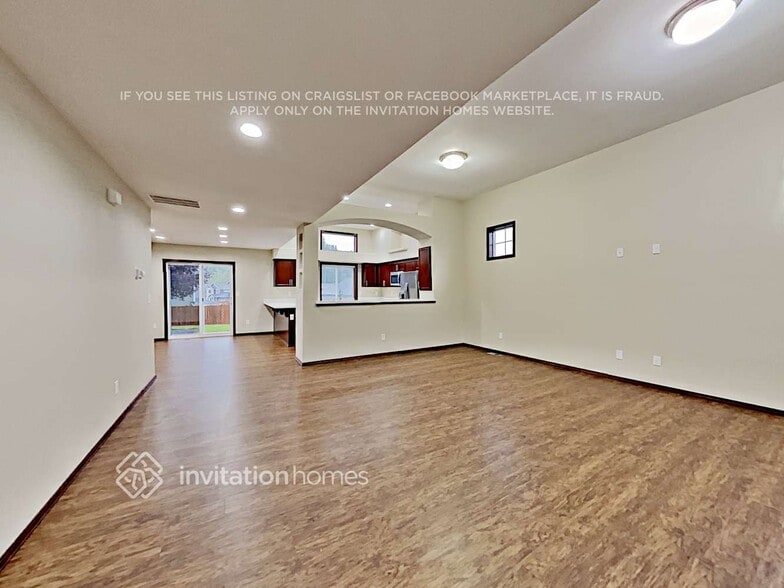 Building Photo - 17812 82nd Dr NE