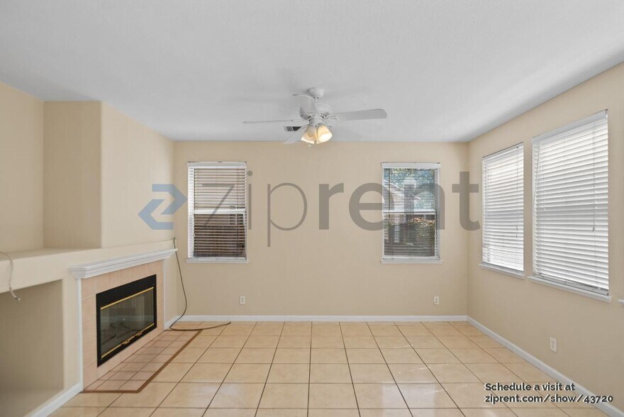 Building Photo - 2341 Whitetail Dr