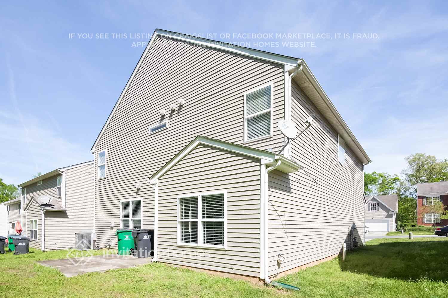 Building Photo - 11721 Oak St