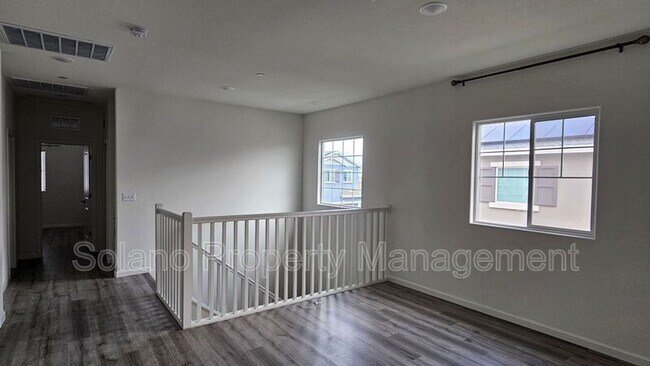 Building Photo - 1205 Niemann St