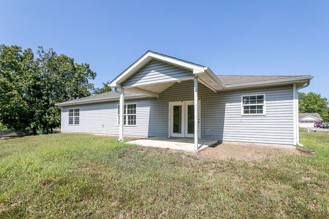 Building Photo - Newly Remodeled Picturesque Home in North ...