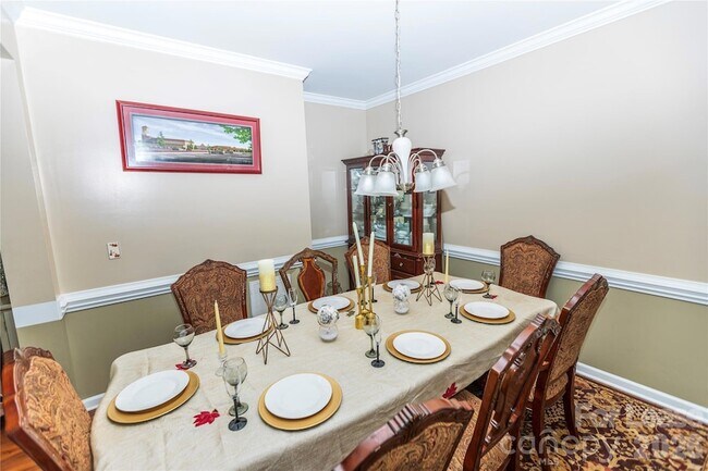 Building Photo - 2922 Deep Cove Dr NW