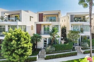 Building Photo - 12682 Millennium Dr