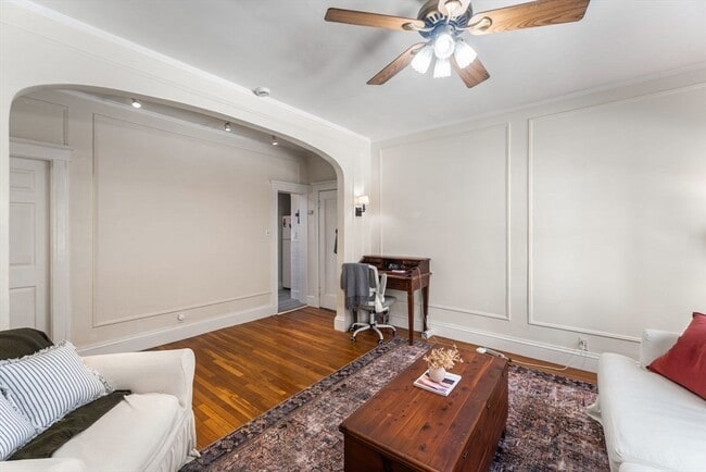 Building Photo - 401 Washington St