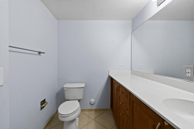 Building Photo - 6565 Emerald Dunes Dr