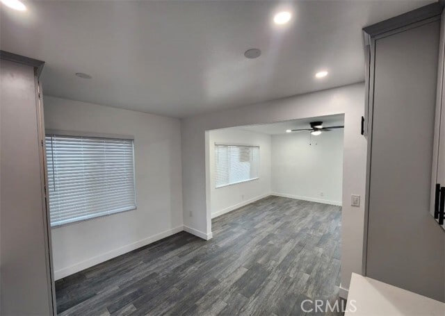 Building Photo - 714 W 95th St