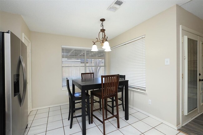 Building Photo - 9130 Kirkleigh Ln