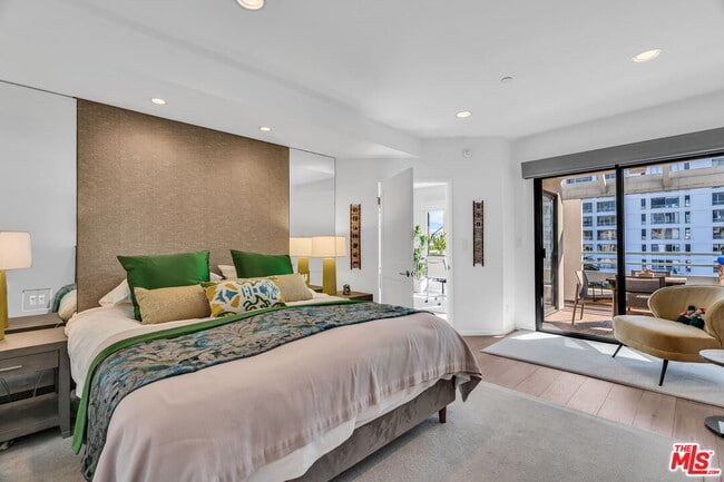 Building Photo - 140 Ocean Park Blvd