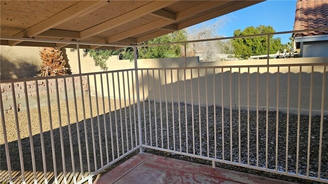 Building Photo - 8303 Palmada Dr