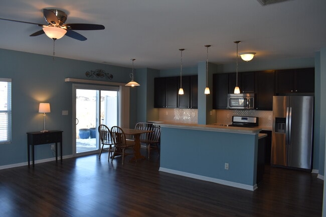 Building Photo - 5294 Platinum Dr