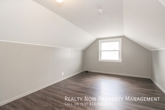 Building Photo - 11912 Derby Rd