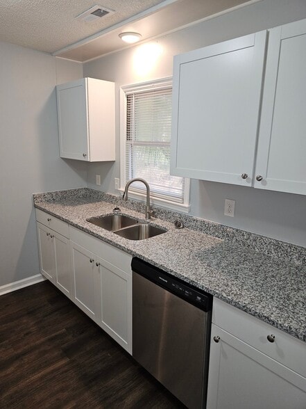 Building Photo - 1610 Gorman St