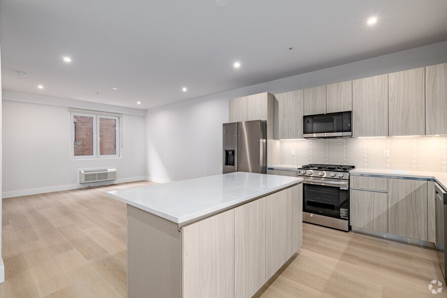 3BR, 2.5BA w/Den - 1,325SF - Kitchen/Living Room - 232 Gregory Ave