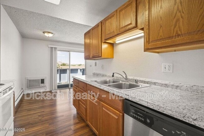 Building Photo - 3948 Clear Acre Ln