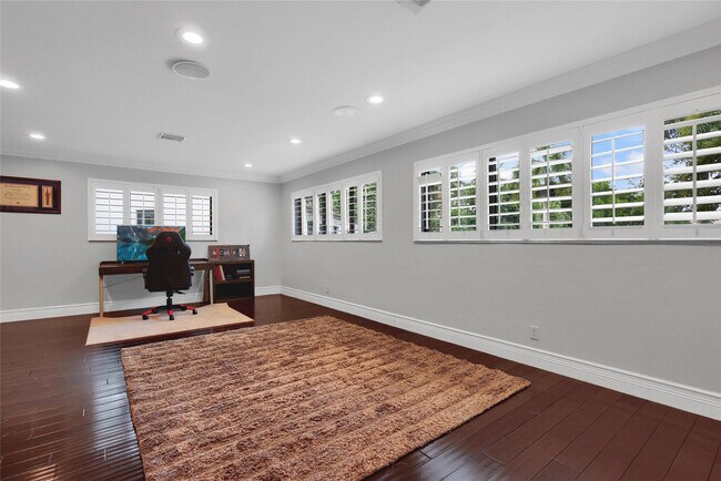 Building Photo - 14701 SW 63rd St