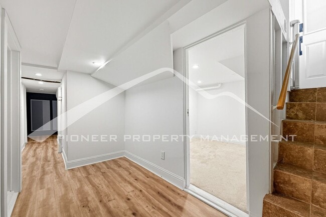 Building Photo - Charming Home with Central AC and Fenced Yard