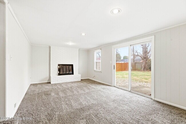 Building Photo - 2403 Silverbrook Ave