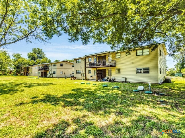 Building Photo - 744 Old Martindale Rd
