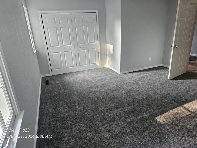 Building Photo - 26154 Rogers Rd