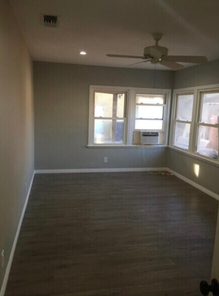 Primary Photo - 22850 15th St