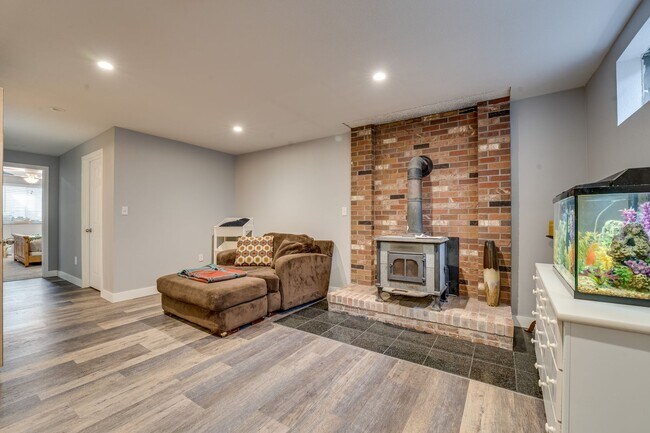 Building Photo - Beautiful 5 bed, 3 Bath House in Central Fort Collins!