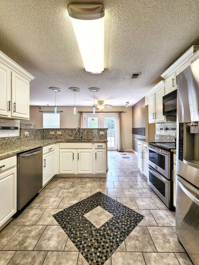 Building Photo - 5800 Quitman Trail