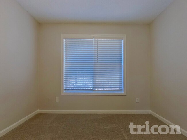 Building Photo - 1221 Wandering Vine Ct SE