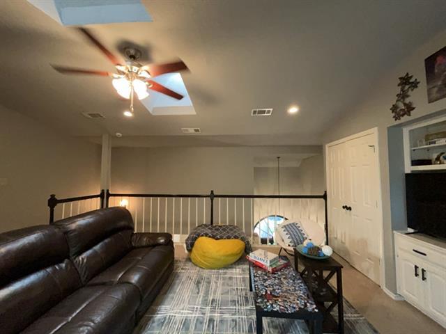 Building Photo - 3909 Meadow Dr
