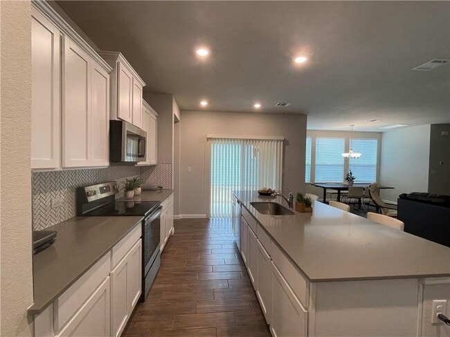 Building Photo - 3017 Settlement Dr