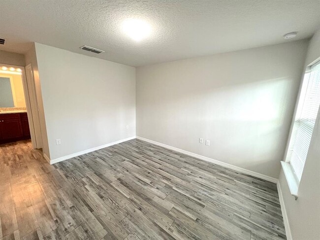 Building Photo - 155 Ullian Trail