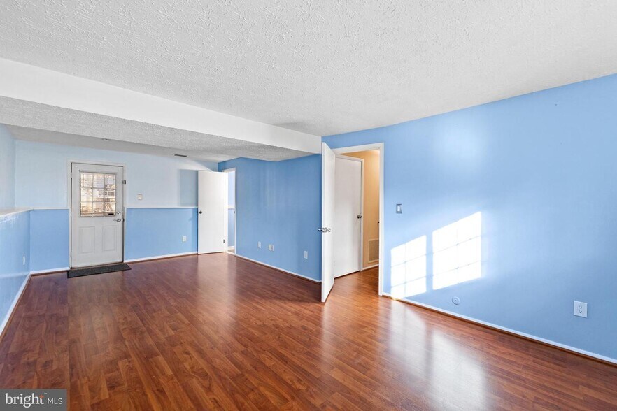 Building Photo - 8469 Rippled Creek Ct