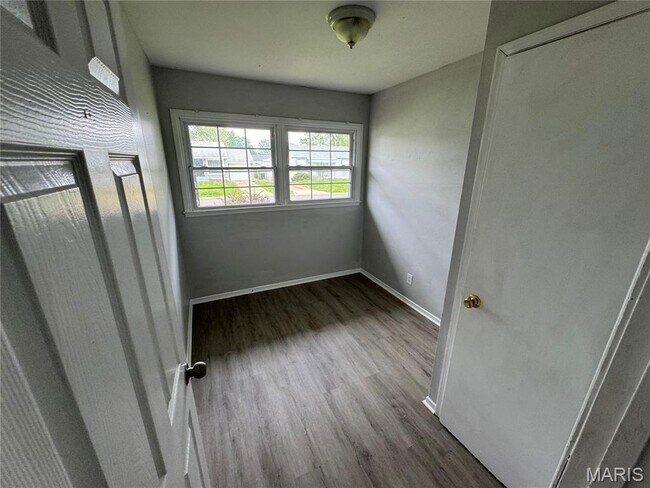 Building Photo - 252 Midlothian Rd