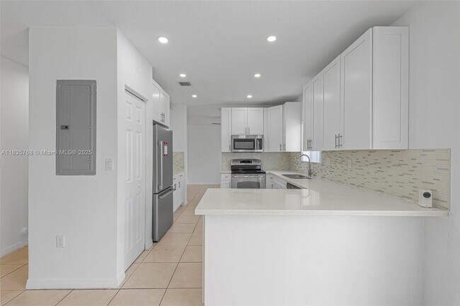 Building Photo - 13649 SW 142nd Terrace