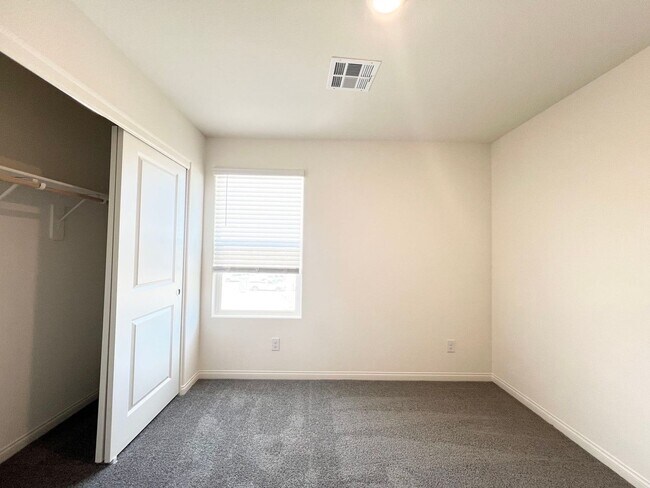 Building Photo - 5716 Serene Rock St