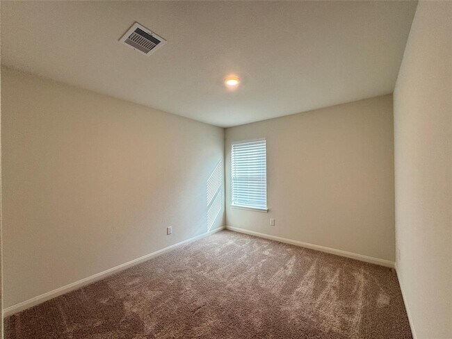 Building Photo - 7922 Vacek Meadows Loop