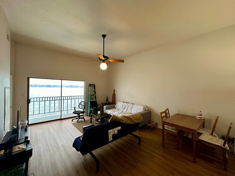 Building Photo - 1908 San Antonio St