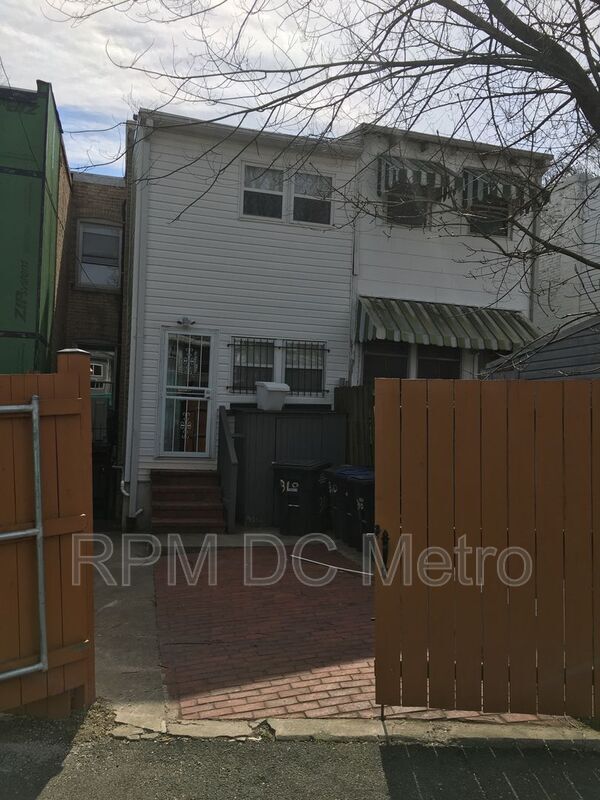 Building Photo - 310 Rhode Island Ave NE