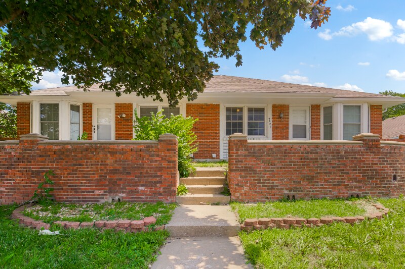 Building Photo - 4421 Sterling Ave