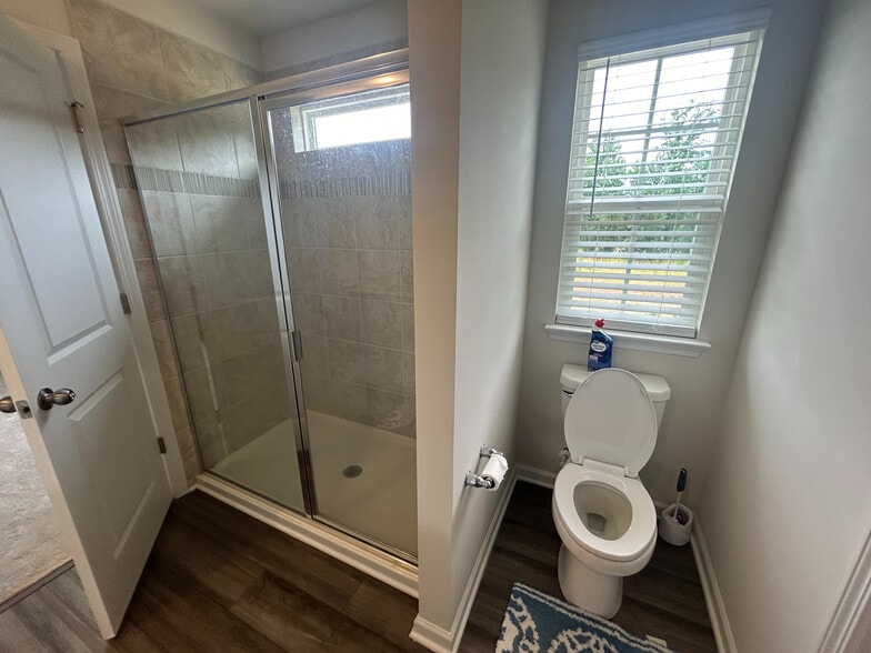 Building Photo - Room in House on Runner Stone Ln
