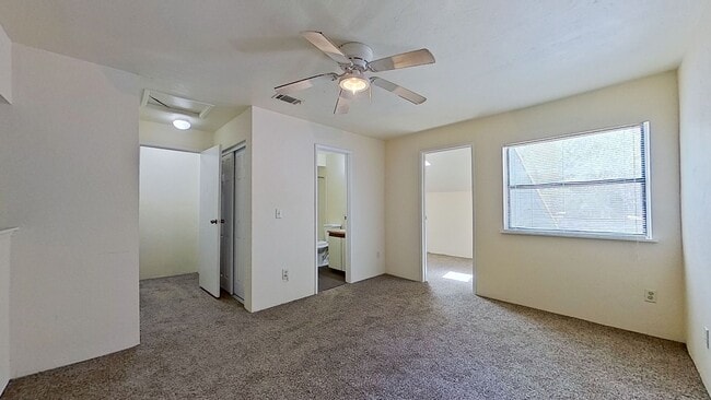 Building Photo - BEAUTIFUL MAYPORT LANDING TOWNHOME!