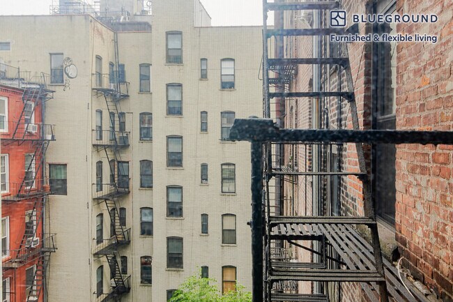 Building Photo - 234 Mott St